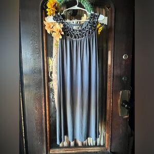 EUC Dark Gray Knotted Neckline Dress Sleeveless Size 14